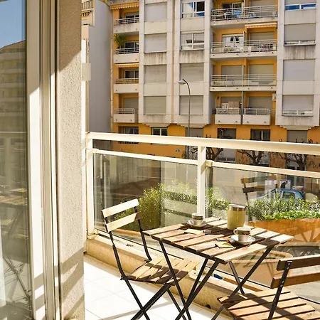 Avec Terrasse A Apartmán Nice