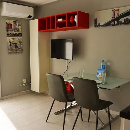 Apartment Avec Terrasse A Nizza